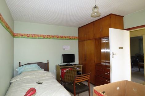 Photo of property in 17 Russell Street, Westport, 7825