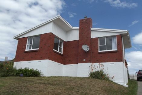 Photo of property in 3 Bellona Place, Cannons Creek, Porirua, 5024