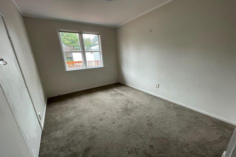 Photo of property in 65 Lauderdale Road, Birkdale, Auckland, 0626