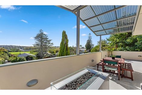 Photo of property in 42 Velma Road, Hillcrest, Auckland, 0627