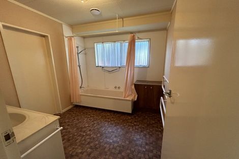 Photo of property in 12 Cargill Grove, Kelvin Grove, Palmerston North, 4414