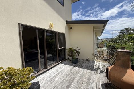 Photo of property in 71 Kittiwake Drive, Schnapper Rock, Auckland, 0632