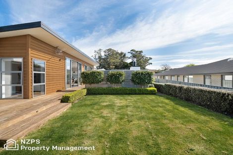 Photo of property in 21 Awa Toru Drive, Fairfield, Dunedin, 9018