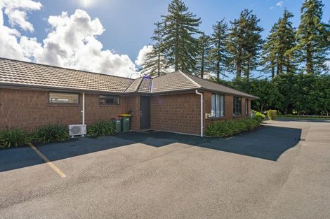 Photo of property in 108u9 Old Farm Road, Hamilton East, Hamilton, 3216