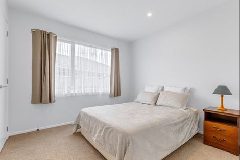 Photo of property in 5 Oak Place, Levin, 5510