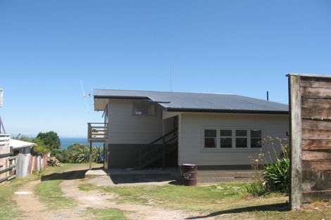 Photo of property in 84 Town Point Road, Maketu, 3189