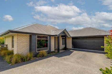 Photo of property in 4 Norglen Lane, Riverhead, 0820