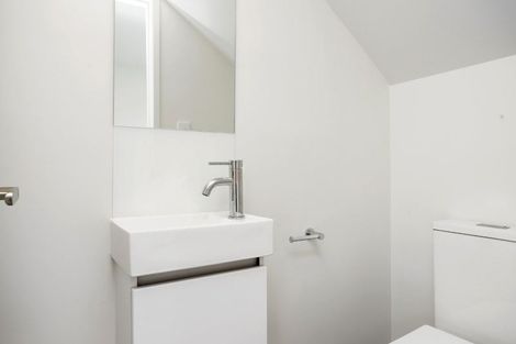Photo of property in 14 Clay Works Lane, New Lynn, 0600