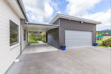 Photo of property in 134 Gladstone Road, Levin, 5571