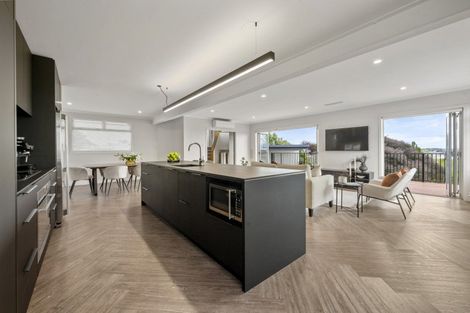 Photo of property in 2 Prospect Terrace, Pukekohe, 2120