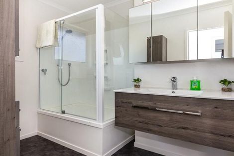 Photo of property in 1/15 Kotare Street, Hilltop, Taupo, 3330