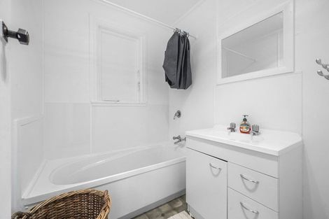 Photo of property in 6 Bellingham Crescent, Fordlands, Rotorua, 3015