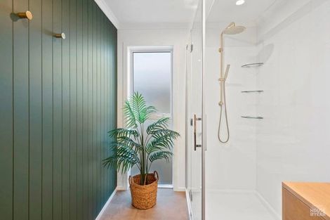 Photo of property in 6 Campbell Place, Marton, 4710