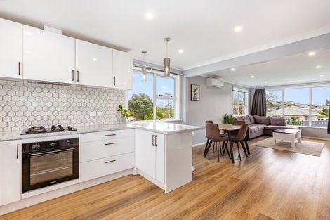 Photo of property in 100 Castor Crescent, Cannons Creek, Porirua, 5024