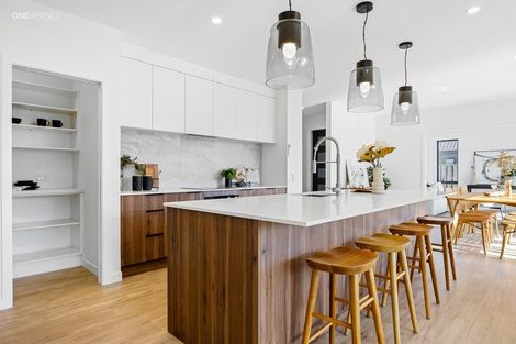 Photo of property in 6 Oakville Close, Rangiora, 7400