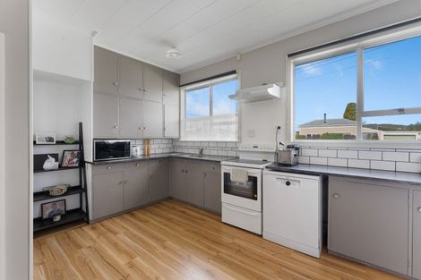 Photo of property in 27 Roberts Avenue, Aramoho, Whanganui, 4500