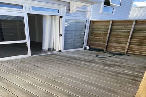Photo of property in Pirie Street Townhouses, 15/35 Pirie Street, Mount Victoria, Wellington, 6011