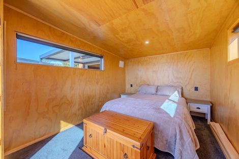 Photo of property in 48 Flora Dora Parade, Lake Hawea, 9382