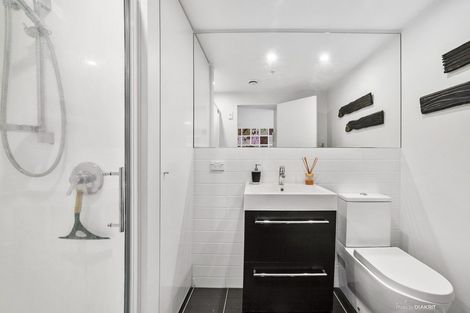 Photo of property in Nouvo Apartments, 4a/21 Rugby Street, Mount Cook, Wellington, 6021