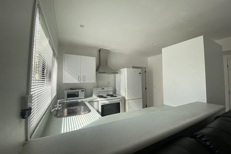 Photo of property in 1/17 Robin Lane, Browns Bay, Auckland, 0630