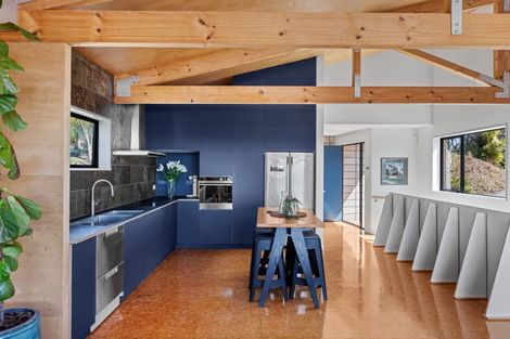 Photo of property in 23 Log Race Road, Piha, 0772