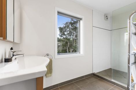 Photo of property in 22 Church Street, Northcote Point, Auckland, 0627