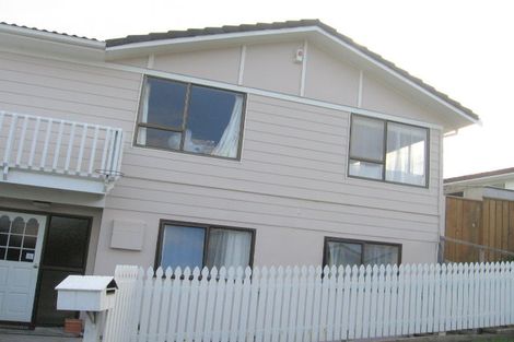 Photo of property in 4 Teme Way, Island Bay, Wellington, 6023