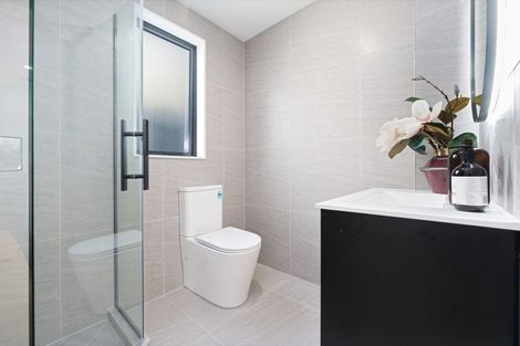 Photo of property in 62b Triangle Road, Massey, Auckland, 0614