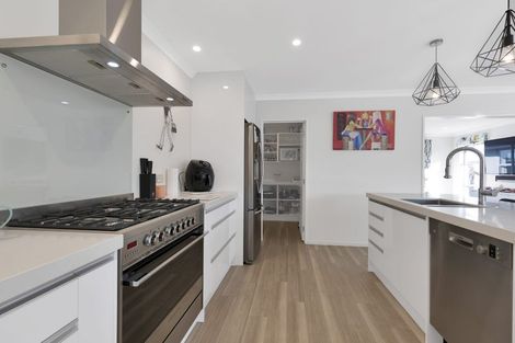 Photo of property in 12 Lewis Close, Rangiora, 7400