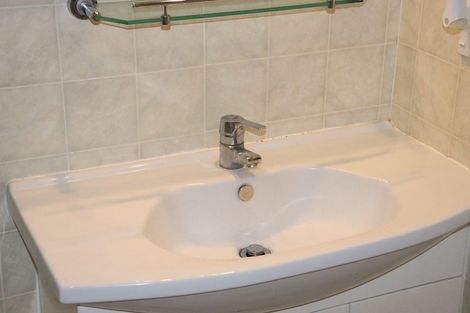 Photo of property in 87 Glamorgan Drive, Torbay, Auckland, 0630