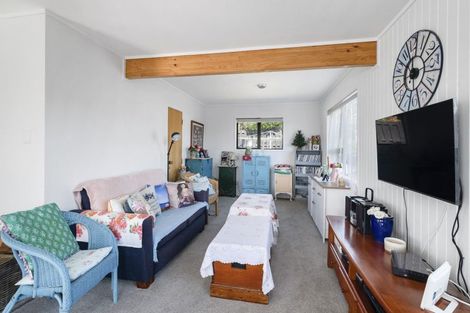 Photo of property in 3 Cherry Lane, Acacia Bay, Taupo, 3330