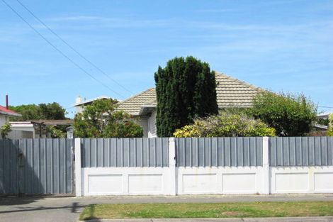 Photo of property in 377 Estuary Road, South New Brighton, Christchurch, 8062