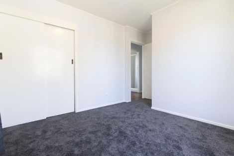 Photo of property in 16 Loasby Crescent, Newlands, Wellington, 6037