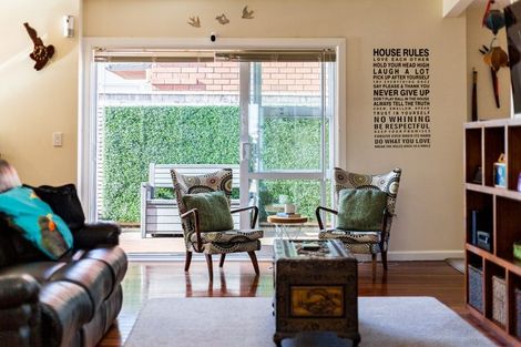 Photo of property in 13 Main Road, Titahi Bay, Porirua, 5022