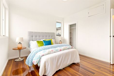 Photo of property in 18 Karamu Street, Te Atatu Peninsula, Auckland, 0610