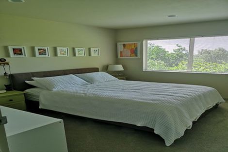 Photo of property in 2/11a Prospect Terrace, Milford, Auckland, 0620