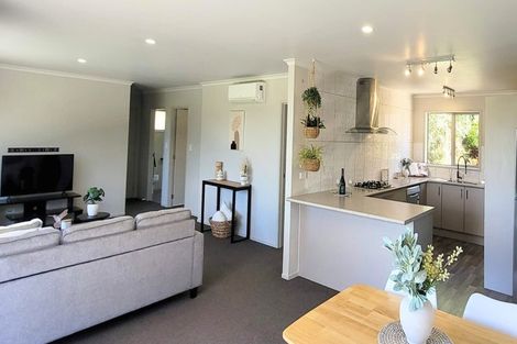 Photo of property in 36 Beach Road, Onerahi, Whangarei, 0110