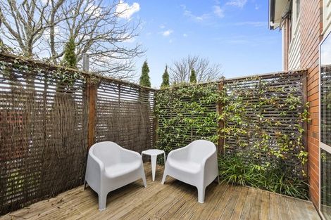 Photo of property in 2/52 Cook Street, Hamilton East, Hamilton, 3216