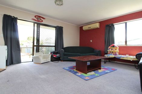 Photo of property in 2a Lee Road, Hannahs Bay, Rotorua, 3010