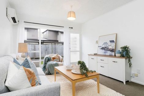 Photo of property in 4/53 Brockworth Place, Riccarton, Christchurch, 8011