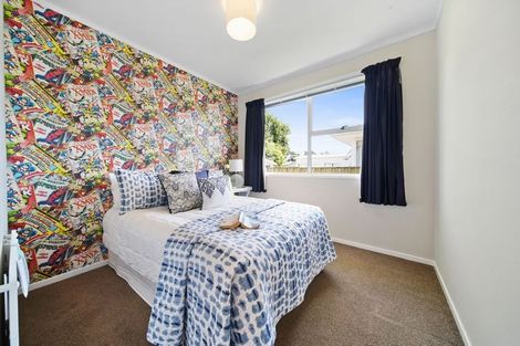 Photo of property in 6 Lynley Place, Pakuranga Heights, Auckland, 2010