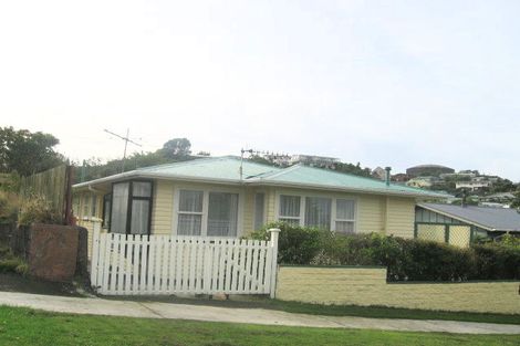 Photo of property in 66 Oakleigh Street, Maungaraki, Lower Hutt, 5010