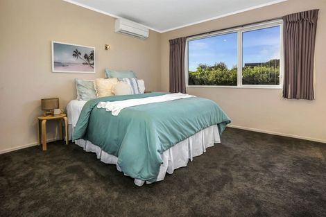 Photo of property in 2 Inlet Waters, Whitby, Porirua, 5024