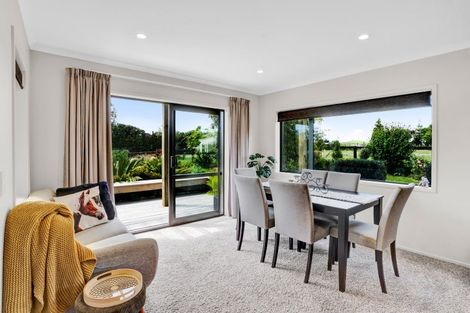 Photo of property in 88 Te Arei Road East, Lepperton, New Plymouth, 4373