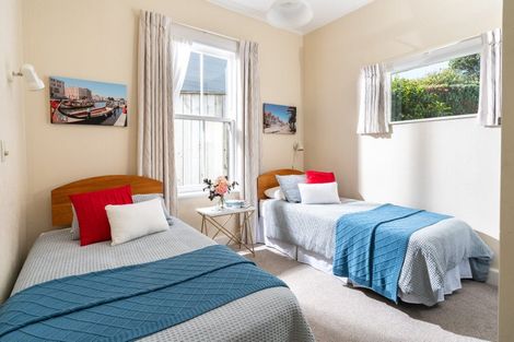 Photo of property in 13 West Road, Northland, Wellington, 6012