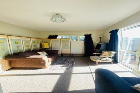 Photo of property in 1/11 Hollyford Avenue, Bryndwr, Christchurch, 8053