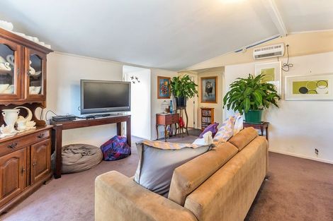 Photo of property in 18a Jellicoe Road, Manurewa, Auckland, 2102