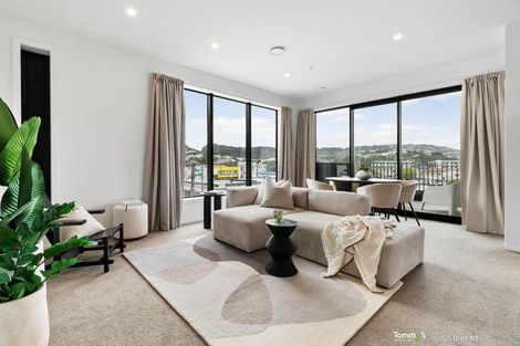 Photo of property in 301/2u Onepu Road, Kilbirnie, Wellington, 6022