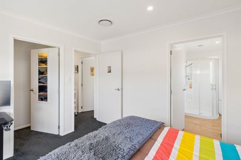 Photo of property in 17 Te Kaeaea Crescent, Wallaceville, Upper Hutt, 5018