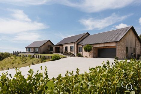 Photo of property in 42 Te Auhi Way, Welcome Bay, Tauranga, 3112